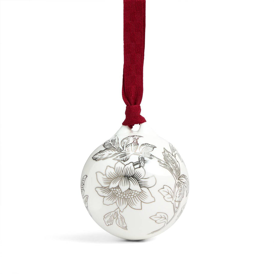 Festive Tonquin Ornament Silver No. 2